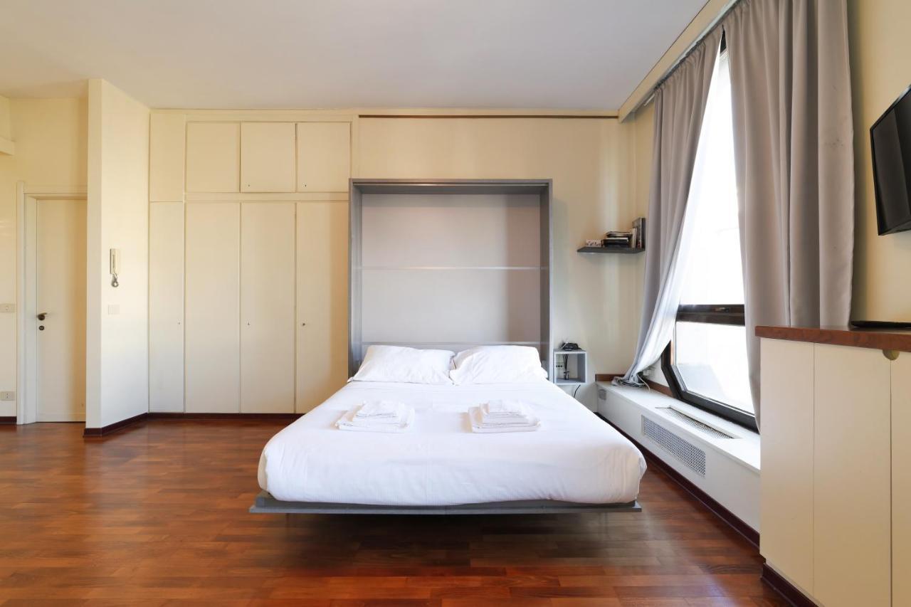 מילאנו Duomo Luxury Apartment VII מראה חיצוני תמונה